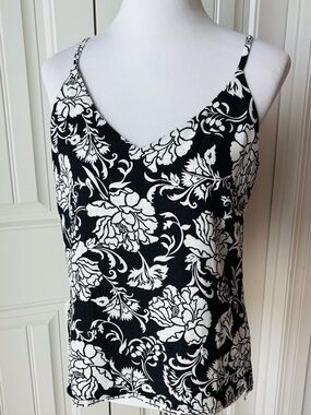 WHITE HOUSE BLACK MARKET Black & White Floral V-Neck Cami Top - Women's